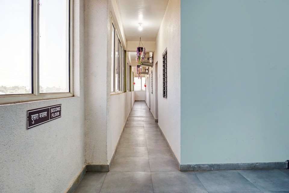 Hotel O Royal Inn, Talegaon, Pune