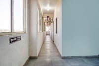 OYO 820312 Hotel Royal Inn