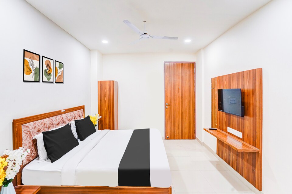 OYO 820363 Hotel Umen, Noida Expressway SEZ, Noida