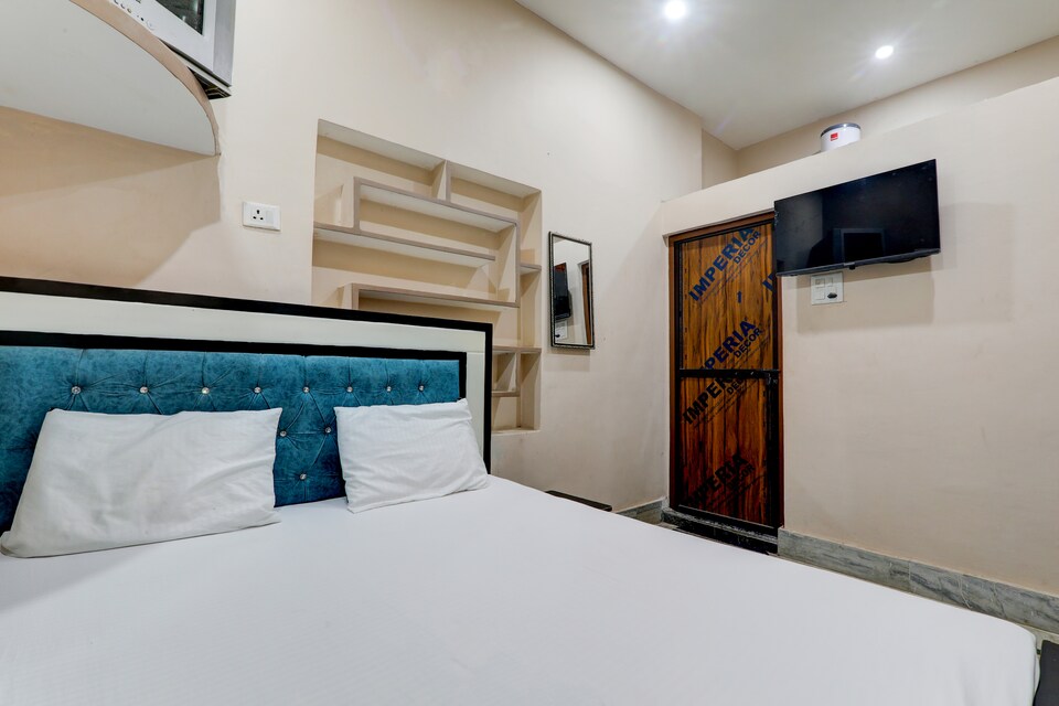 OYO Shivam Kashi Paying Guest House, Lanka, Varanasi