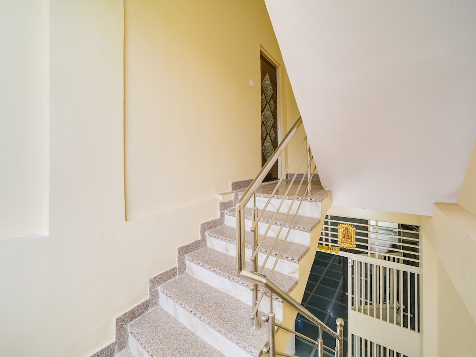 Hotel O A-Kay, MP Nagar Bhopal, Bhopal