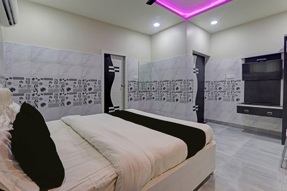 OYO Flagship Vimal Paradise, Golghar, Gorakhpur