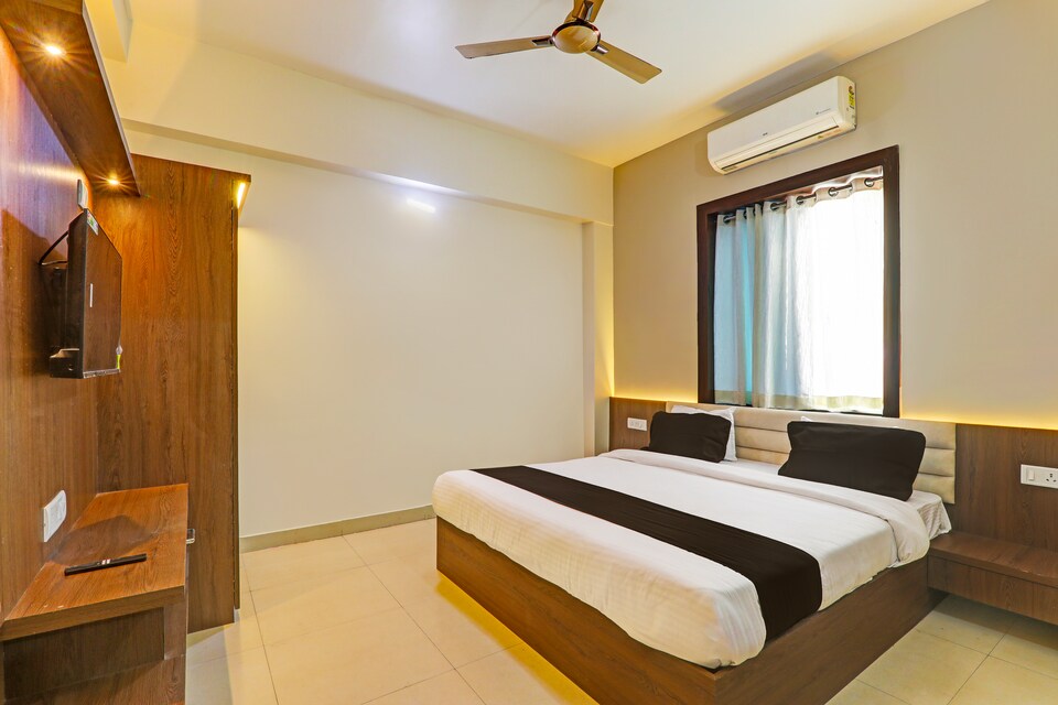 OYO Flagship Hotel Royal Casa, Golghar, Gorakhpur