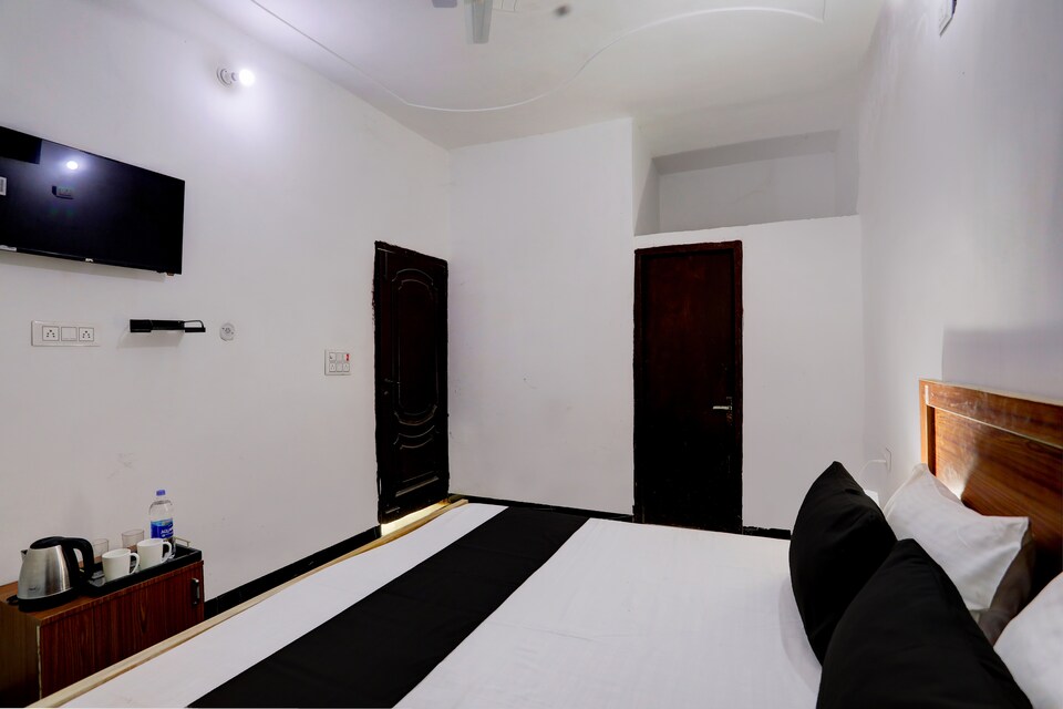 820481 Annapurna Hotel Restaurant, Greater Noida, Noida