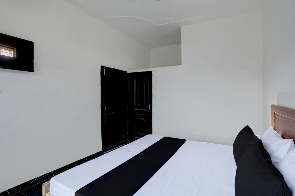 820481 Annapurna Hotel Restaurant, Greater Noida, Noida