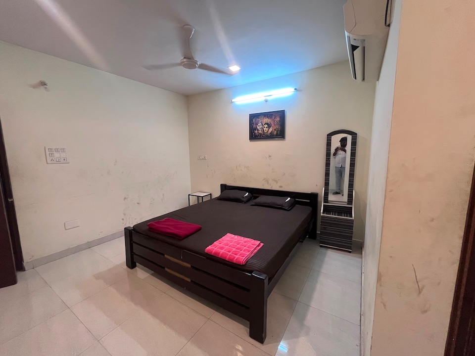 POP 82049A Vizagapatam Club Rooms , Transit Vizag, Visakhapatnam