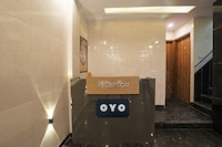 Hotel O Crown Inn