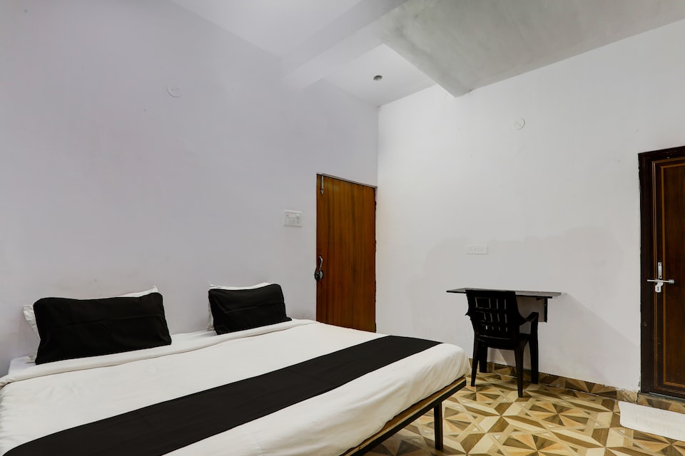 Hotel O Classic Inn, Lanka, Varanasi