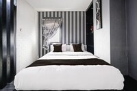 OYO 93365 Apartement Gateway By Sarana Cipta Mahakarya Ii