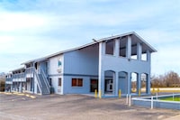 Regency Inn Three Rivers I-37