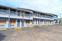 Regency Inn By OYO Three Rivers