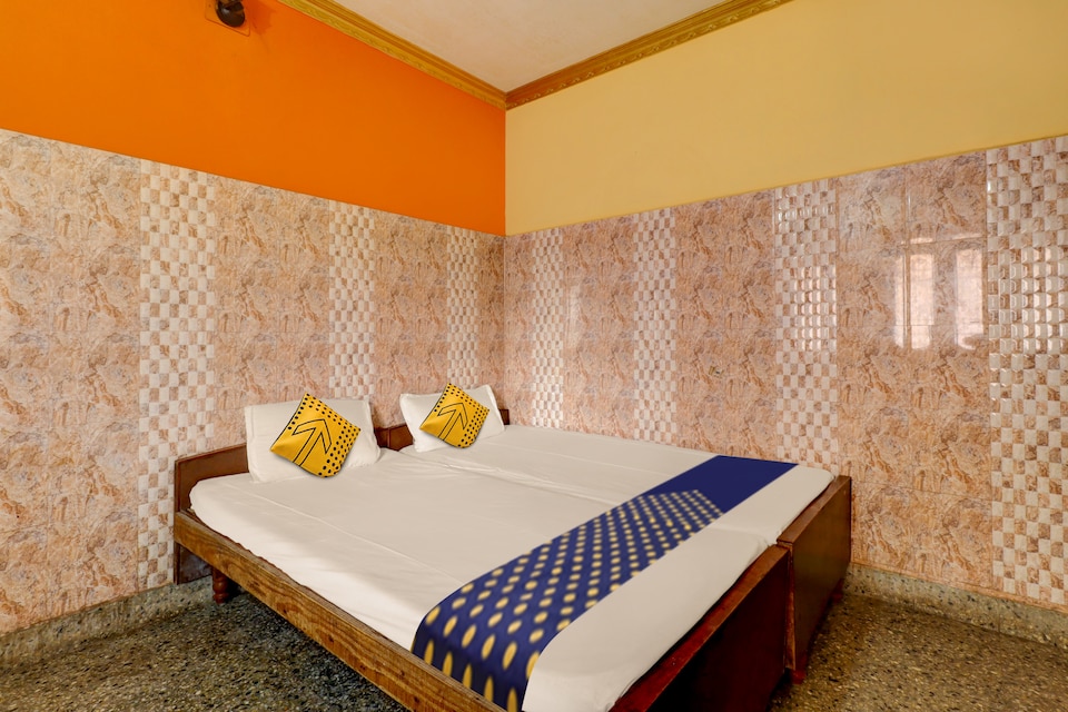 SPOT ON Shri Venkateshwara Lodging, Hospet, Hospet