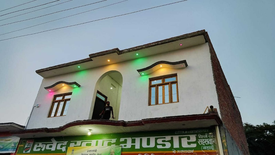 Hotel O R star, Sahaswan, Sahaswan