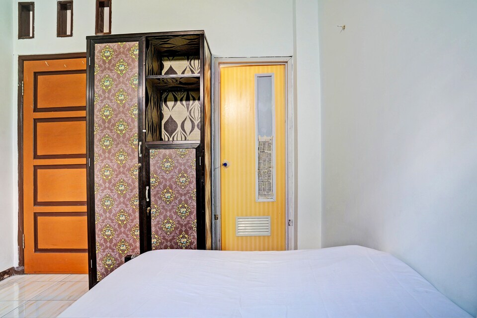 Hotel O Penginapan Hj Lilis 2 Syariah, Sukabumi, Sukabumi