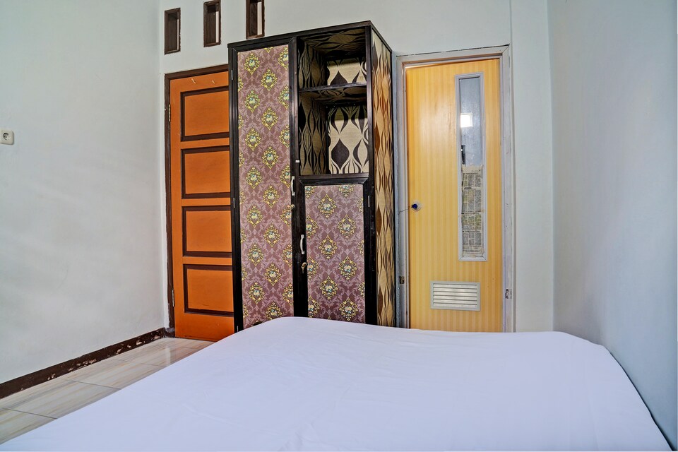 Hotel O Penginapan Hj Lilis 2 Syariah, Sukabumi, Sukabumi