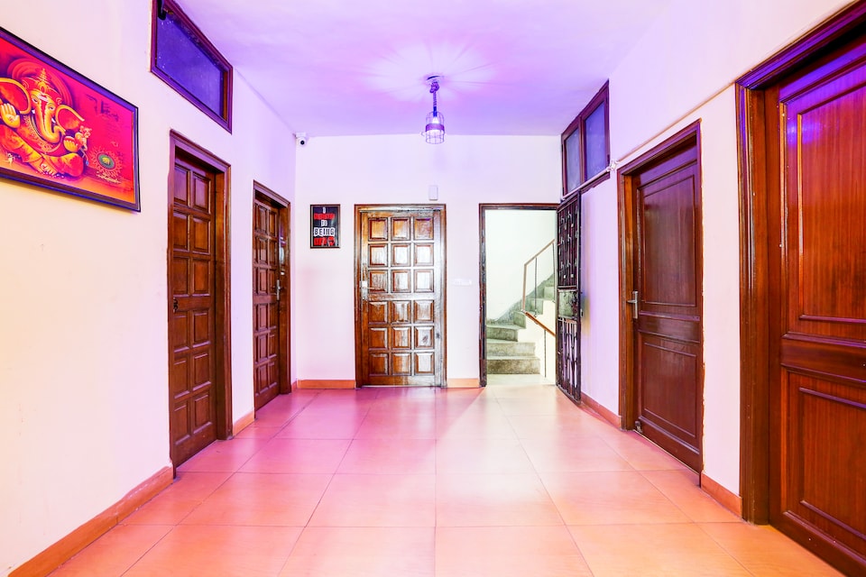 Super Hotel O KC , Saket Delhi, Delhi