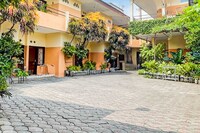 OYO Life 93398 Sudimoro Guest House Syariah