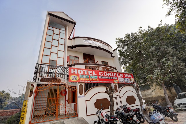 Hotel O Conifer INN 