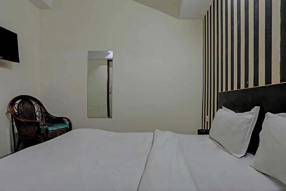 Hotel O Kanak palace, Lajpat Nagar Delhi, Delhi