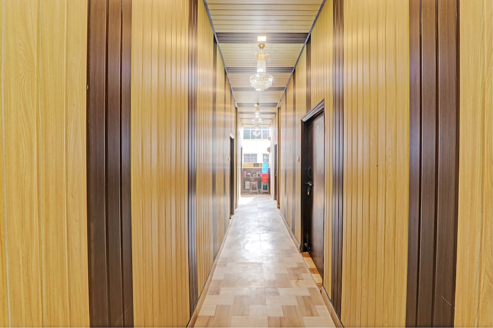 Hotel O Sawariya Grand, Cantonment, Varanasi