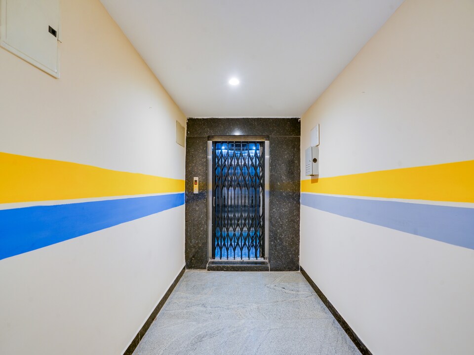 OYO 820732 Hotel Relax Roof, Madhapur, Hyderabad