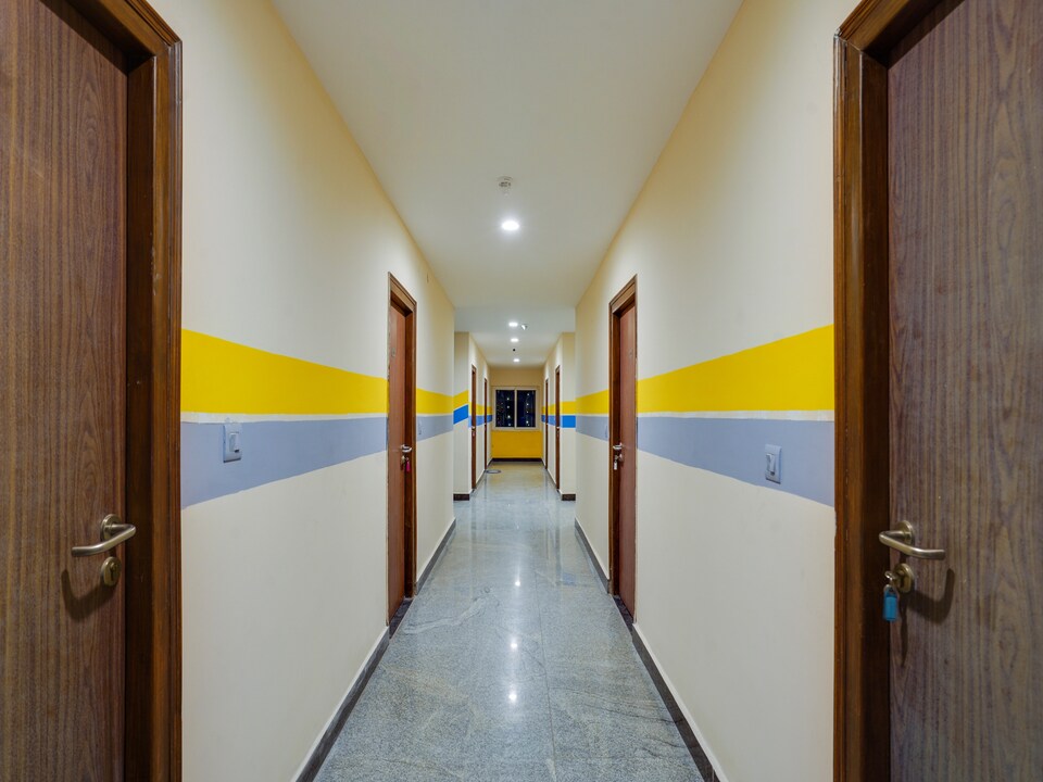 OYO 820732 Hotel Relax Roof, Madhapur, Hyderabad