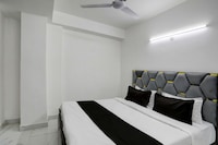 Collection O 24/7 Hotel