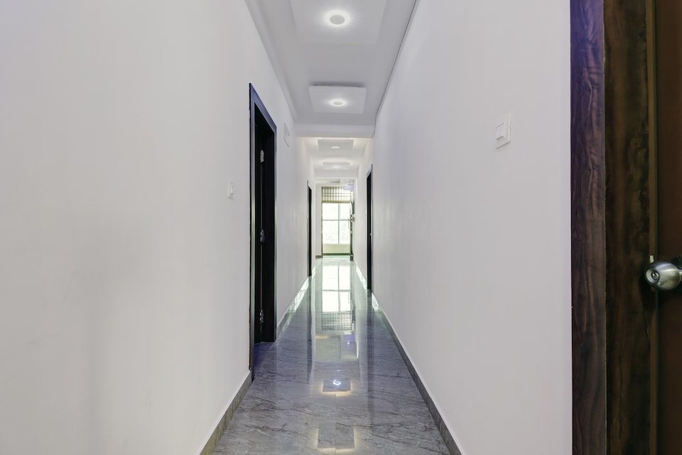 HOTEL O AISHWARYA COMFORT, Electronic City Phase 1 Bangalore, Bangalore