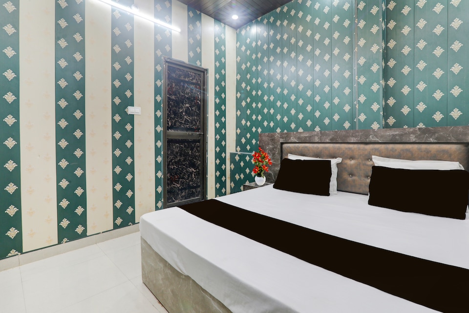 Super Hotel O Saryu Ghat Formerly Balaji Palace, Ayodhya, Ayodhya