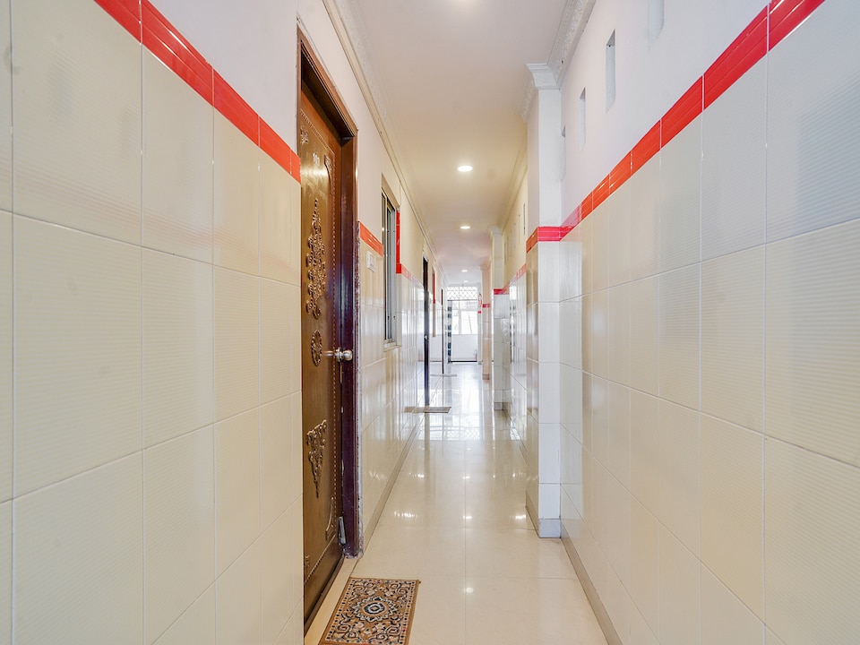 OYO 820761 HOTEL SITA GRAND, Shamshabad, Hyderabad