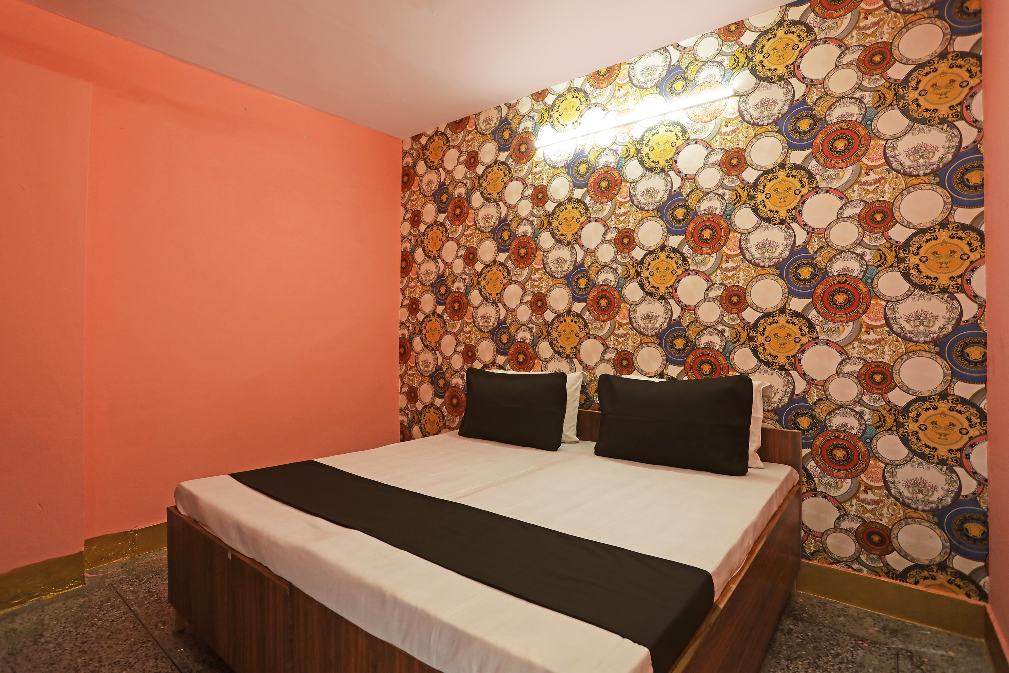 OYO Kashish Palace, Flagship Delhi, Book @ ₹676 - OYO