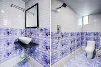 OYO 820786 Shree Sai Residency