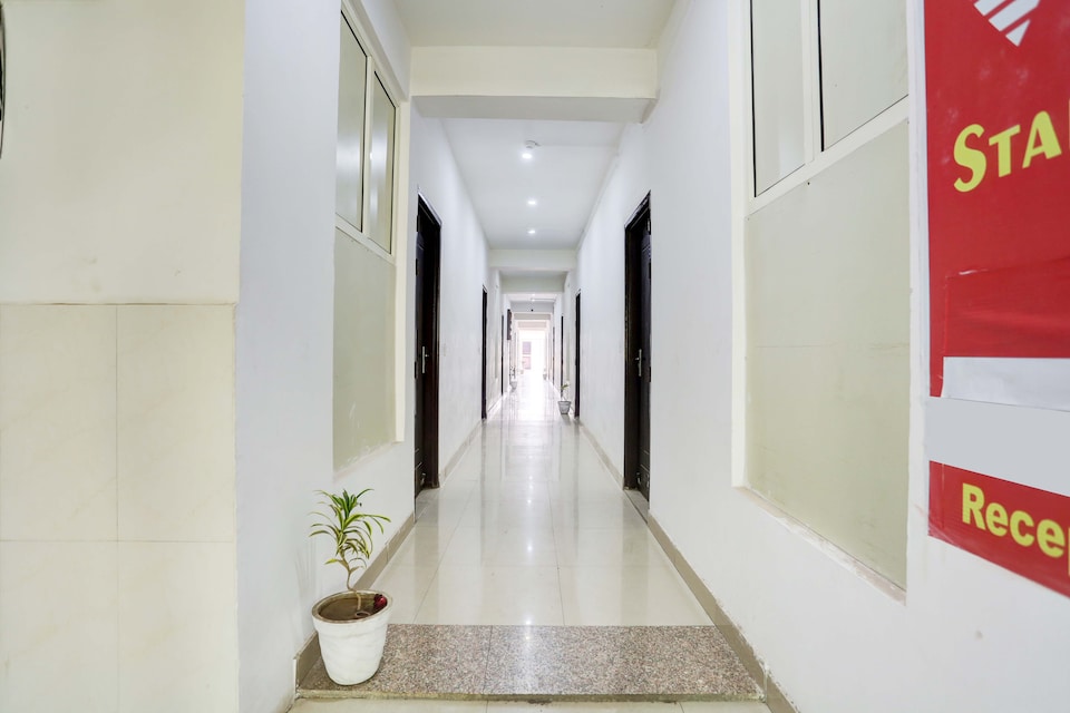 Hotel O Star Key, Old Gurgaon, Gurgaon