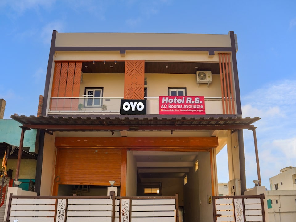 Hotel O R.S, Bus Stand Nagpur, Nagpur