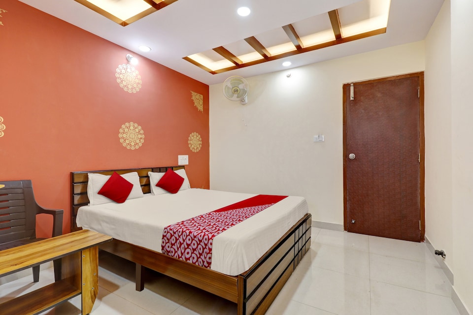 Hotel O 820832 Thirumala comfort & lodging, Kengeri - Rajarajeshwari Nagar Bangalore, Bangalore