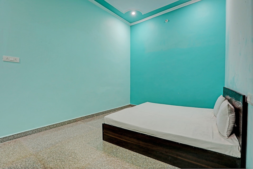 OYO Moon Light, Aligarh, Aligarh