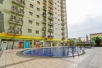 OYO 93424 Apartemen The Suite Metro By Salman 