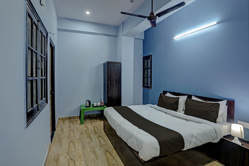 OYO Flagship Premansha Residency, Gomti Nagar Lucknow, Lucknow