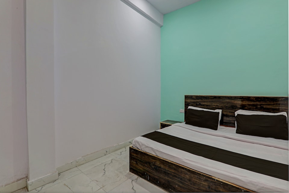 Hotel O Flagship Prayag Bhagirathi, Rambagh Allahabad, Prayagraj