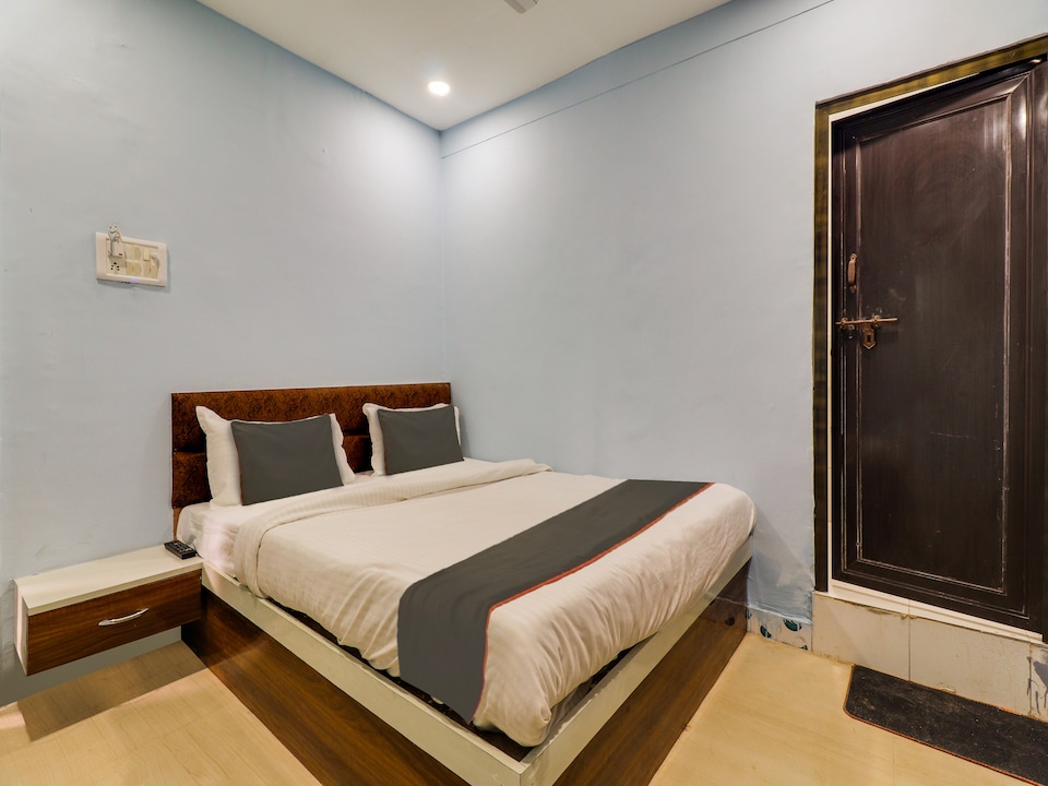 Hotel O AV SQUARE, Lashkar, Gwalior