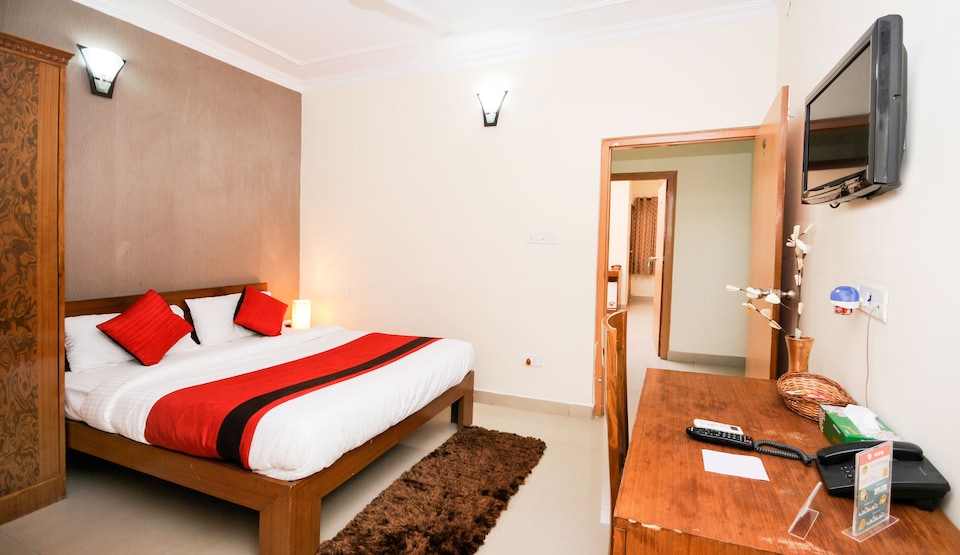 OYO 417 Samrat Hotel, Neemrana, Neemrana