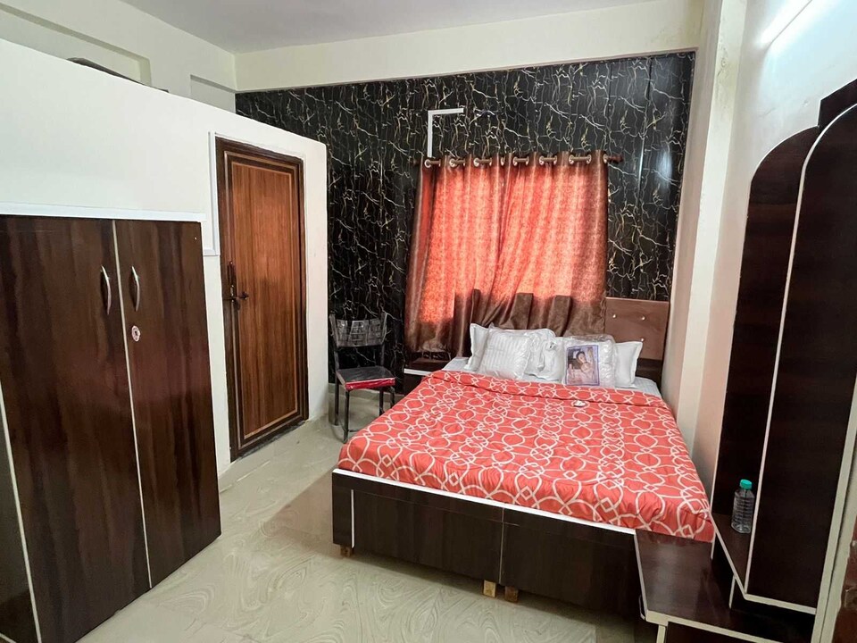 OYO 820872 Hotel Nitya, MG Road Indore, Indore