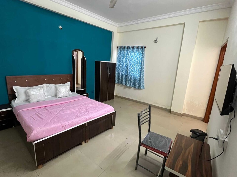 OYO 820872 Hotel Nitya, MG Road Indore, Indore