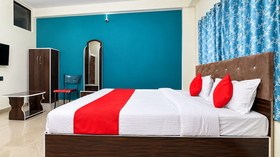 Hotel O Nitya, MG Road Indore, Indore