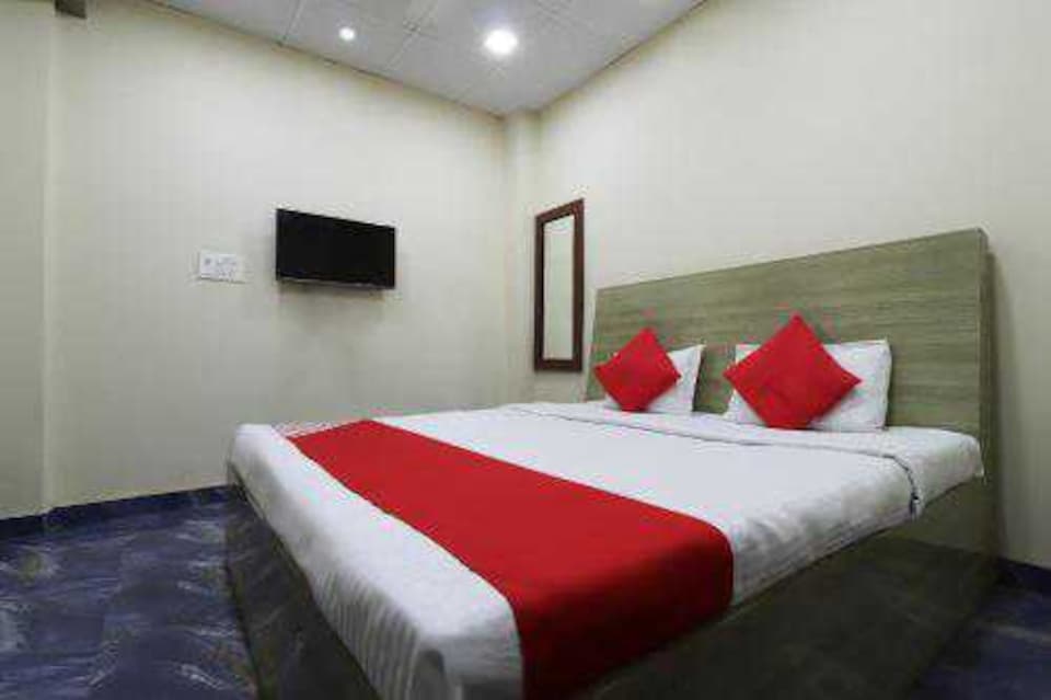 Hotel O K. R PALACE, Barra Kanpur, Kanpur