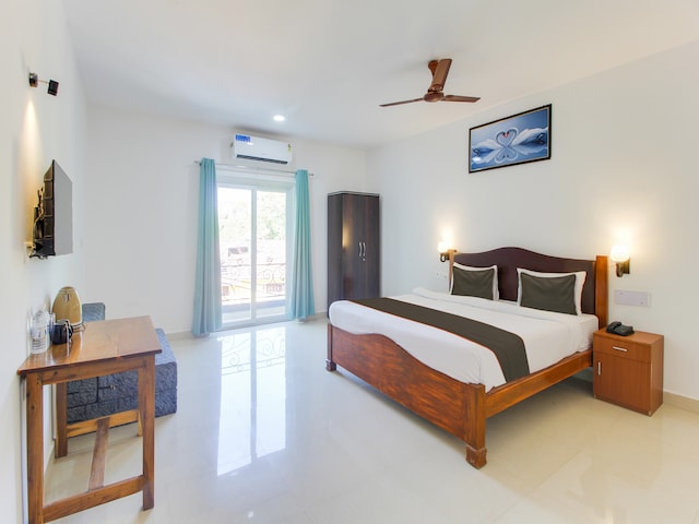 Collection O Beyond Hotel