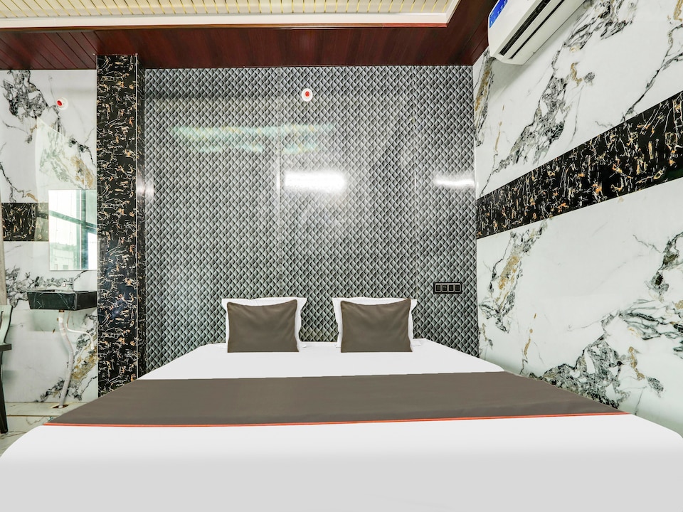 Hotel O SRS Grand, Kompally - Jeedimetla, Hyderabad