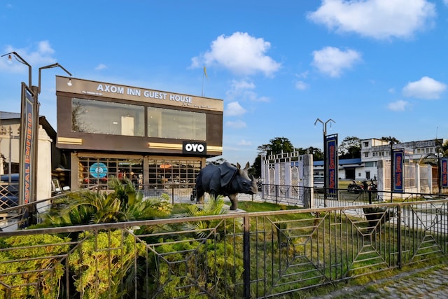 Hotel O Axom Inn