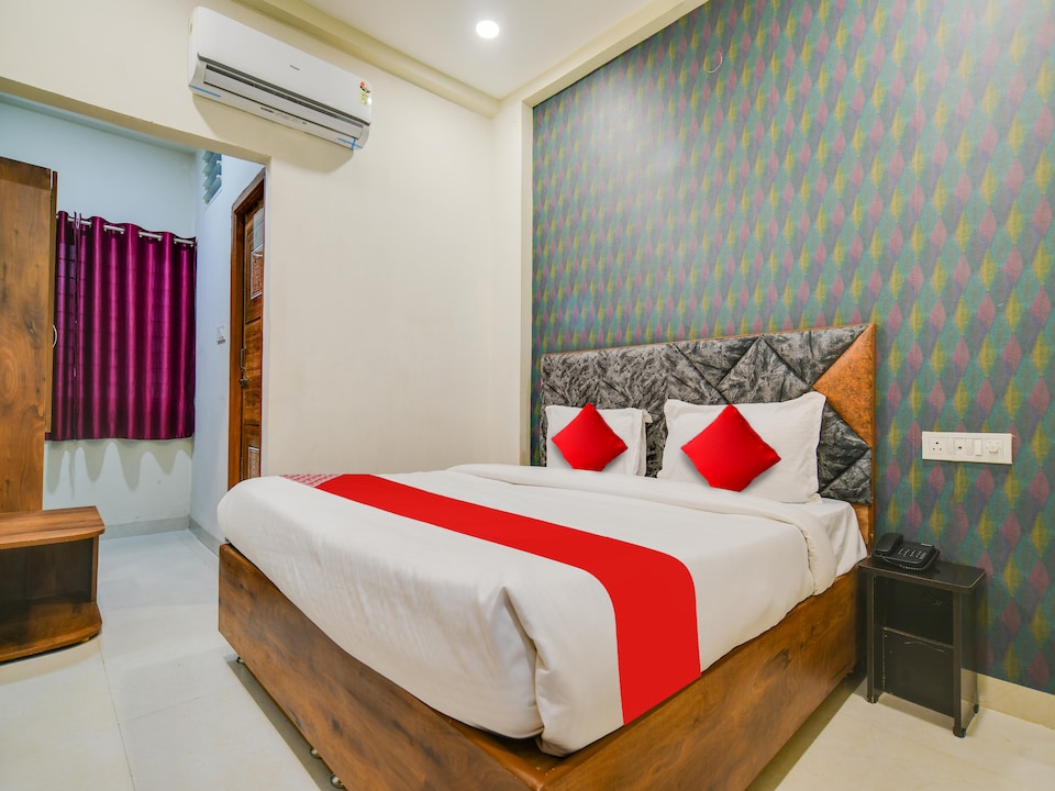 Hotel O Ranjeet Residency, Bhawarkua Indore, Indore