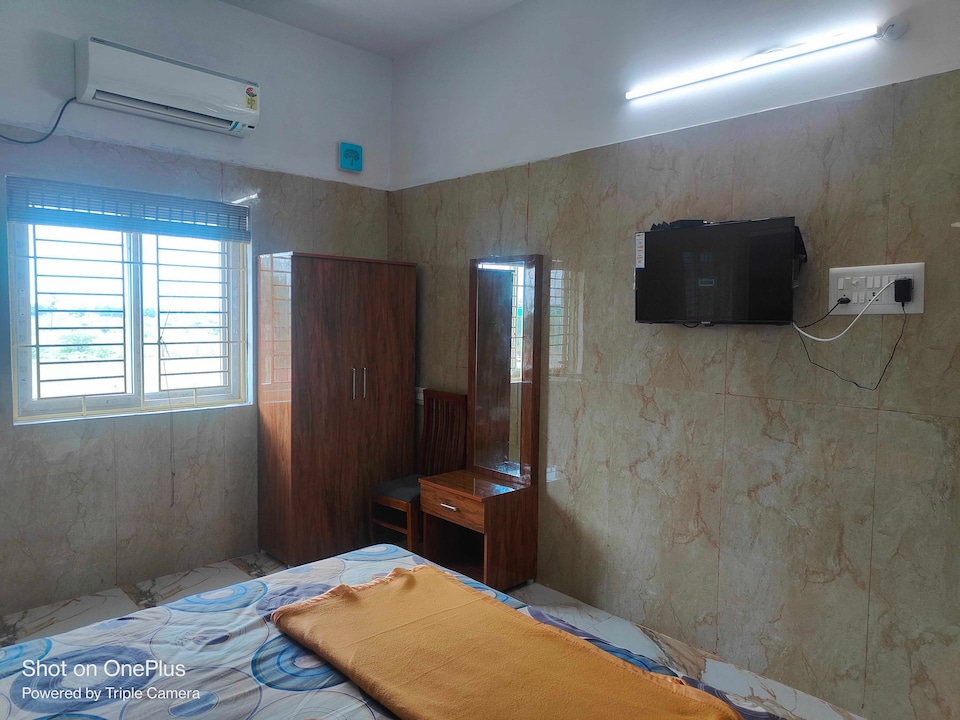 OYO Athi Plaza , Sattur, Virudhunagar